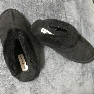 Black slippers